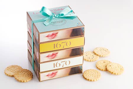 Raspberry chips cookies