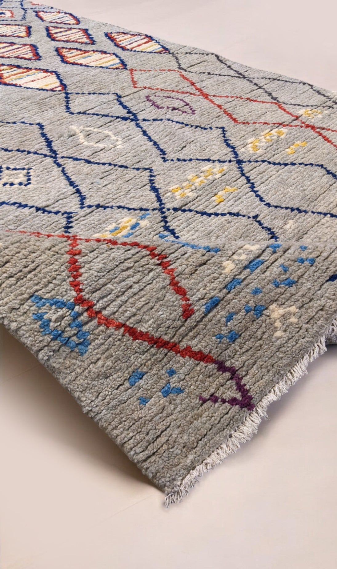 Parallax - Moroccan Hand Knotted Multicolor Geometric Berber Wool Rug | 244 x 162 cm