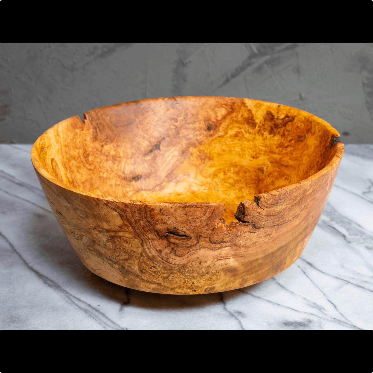 2 Bowls of walnut Family