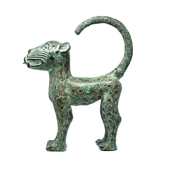 Large Benin Bronze Leopard 01