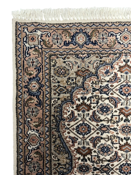 Saruk Persian Vintage Hand Knotted Wool Rug - 145 x 70 cm